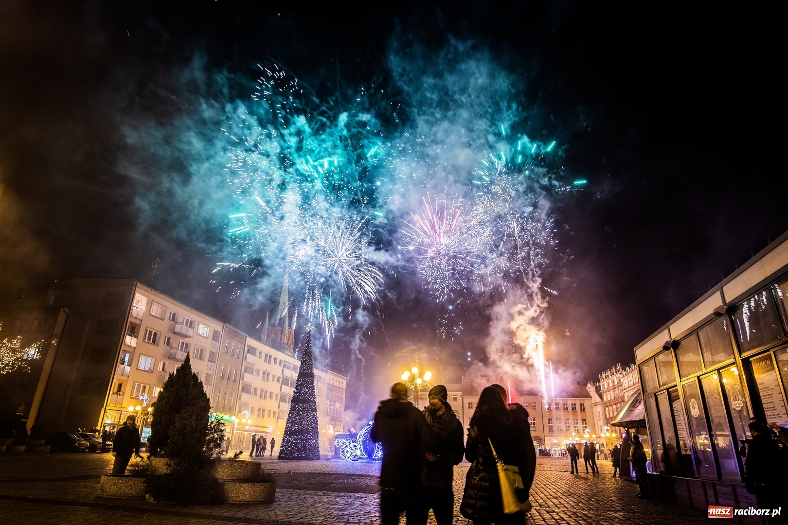 Zdjęcie w galerii na portalu naszraciborz.pl: Zakaz przemieszczania się to nie godzina policyjna  wiadomości z regionu