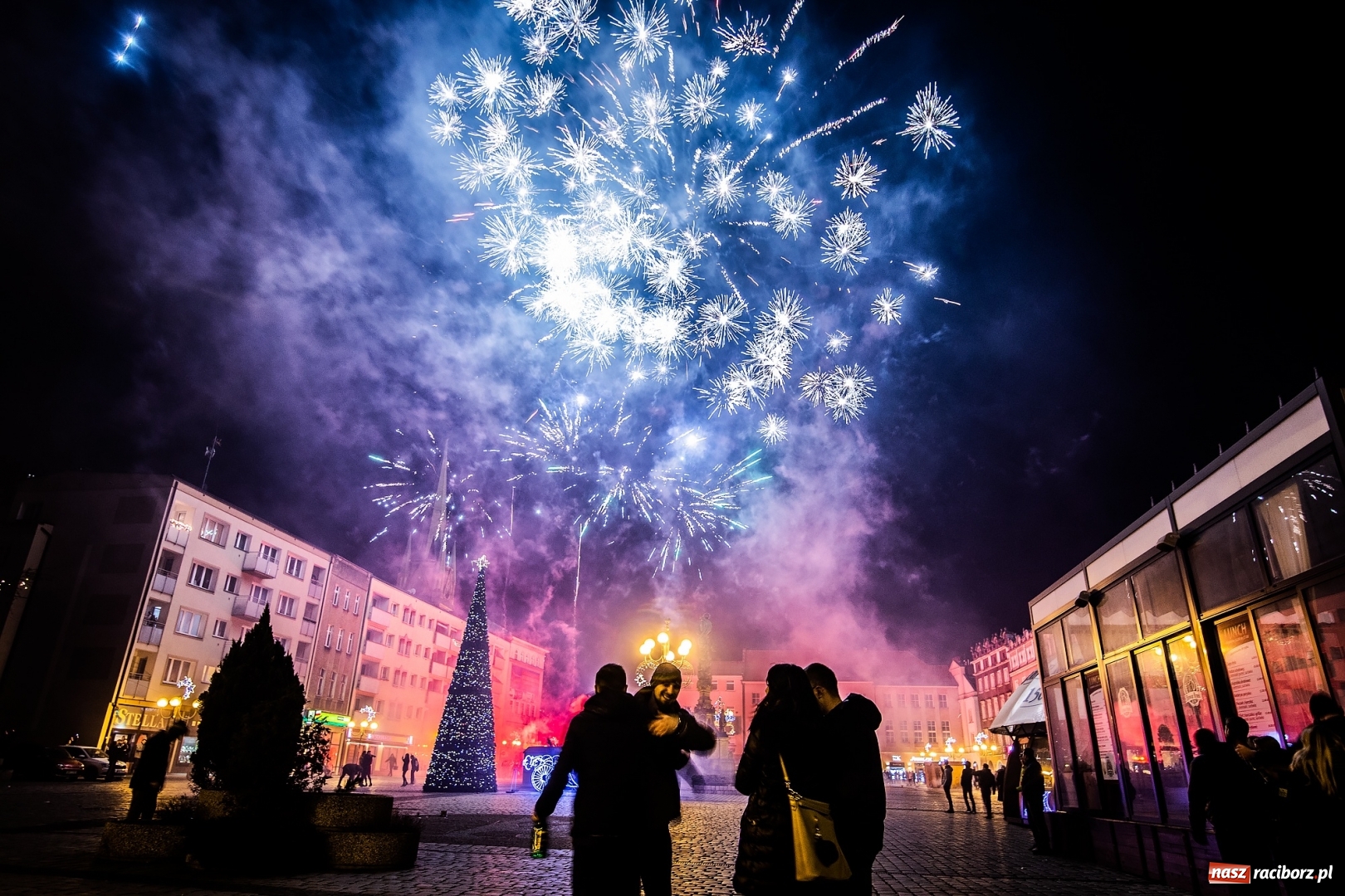 Zdjęcie w galerii na portalu naszraciborz.pl: Zakaz przemieszczania się to nie godzina policyjna  wiadomości z regionu