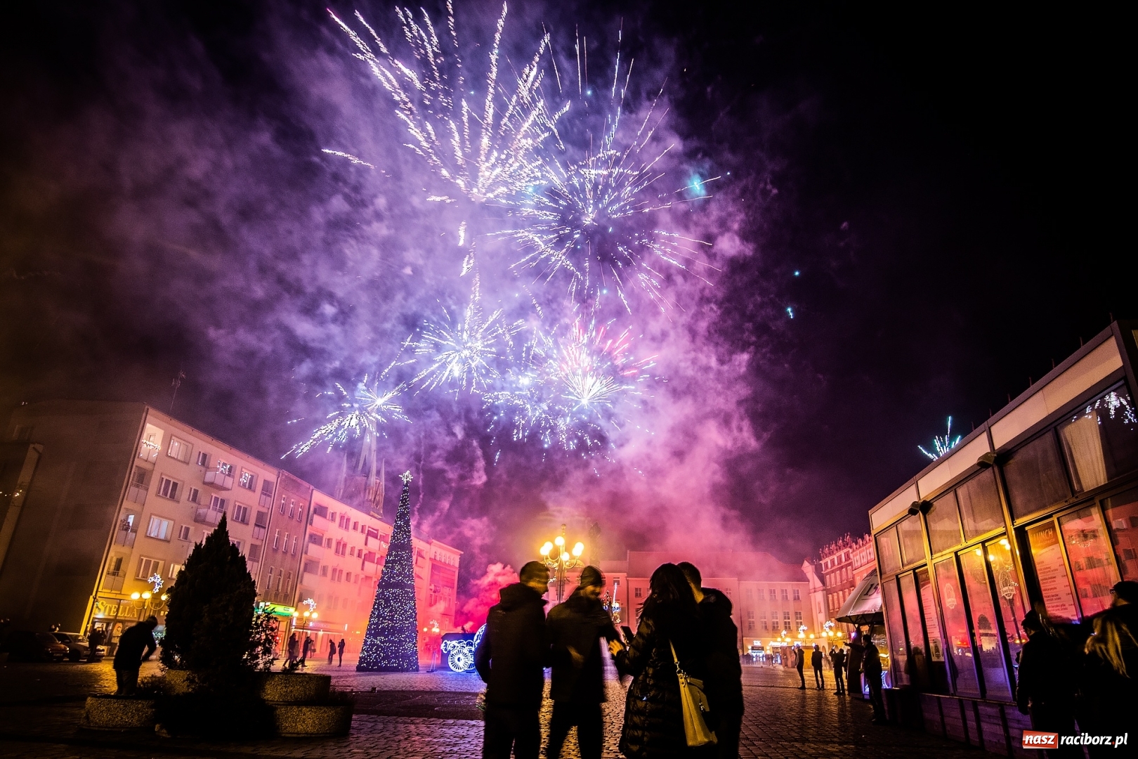 Zdjęcie w galerii na portalu naszraciborz.pl: Zakaz przemieszczania się to nie godzina policyjna  wiadomości z regionu