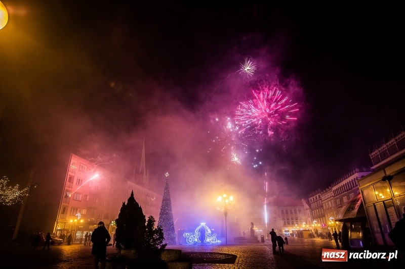 Zdjęcie w galerii na portalu naszraciborz.pl: Zakaz przemieszczania się to nie godzina policyjna  wiadomości z regionu