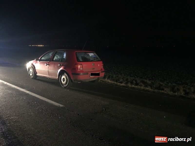 Zdjęcie w galerii na portalu naszraciborz.pl: Wypadek na drodze Racibórz-Lekartów. Sprawcą pijany pieszy FOTO  wiadomości z regionu