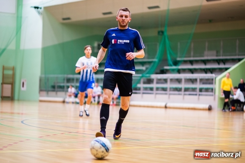 Zdjęcie w galerii na portalu naszraciborz.pl: HLPN: Kosmo-Car i Marek&Dariusz Metallbau pokonują rywali w piątkowych pojedynkach wiadomości z regionu