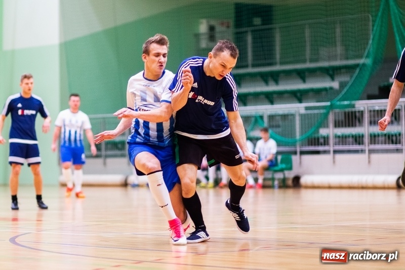 Zdjęcie w galerii na portalu naszraciborz.pl: HLPN: Kosmo-Car i Marek&Dariusz Metallbau pokonują rywali w piątkowych pojedynkach wiadomości z regionu