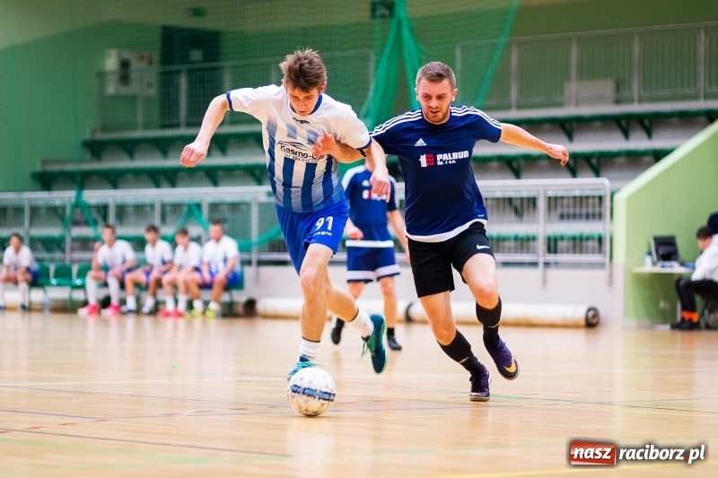 Zdjęcie w galerii na portalu naszraciborz.pl: HLPN: Kosmo-Car i Marek&Dariusz Metallbau pokonują rywali w piątkowych pojedynkach wiadomości z regionu