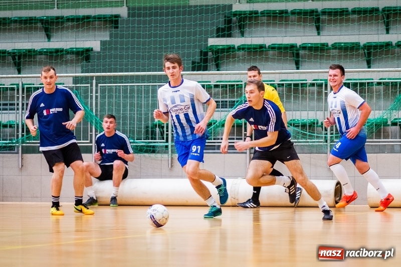 Zdjęcie w galerii na portalu naszraciborz.pl: HLPN: Kosmo-Car i Marek&Dariusz Metallbau pokonują rywali w piątkowych pojedynkach wiadomości z regionu
