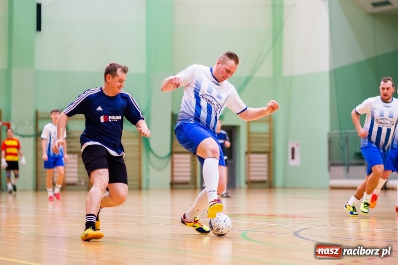 Zdjęcie w galerii na portalu naszraciborz.pl: HLPN: Kosmo-Car i Marek&Dariusz Metallbau pokonują rywali w piątkowych pojedynkach wiadomości z regionu