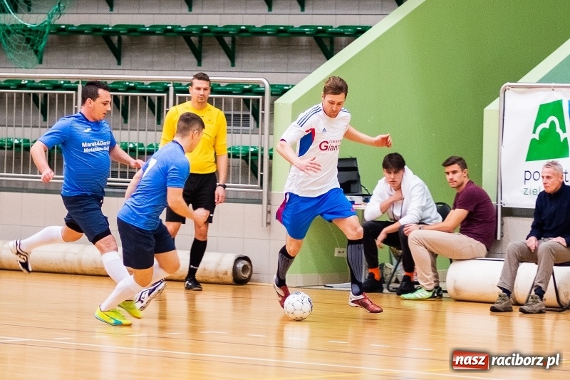 Zdjęcie w galerii na portalu naszraciborz.pl: HLPN: Kosmo-Car i Marek&Dariusz Metallbau pokonują rywali w piątkowych pojedynkach wiadomości z regionu