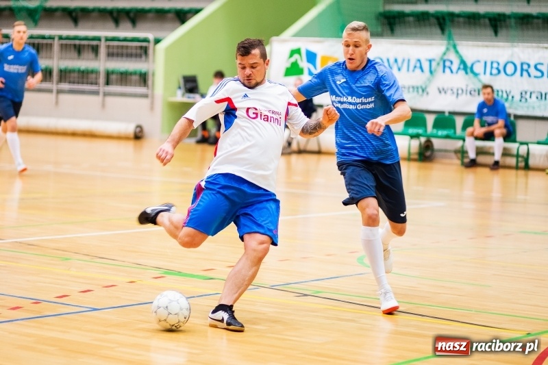 Zdjęcie w galerii na portalu naszraciborz.pl: HLPN: Kosmo-Car i Marek&Dariusz Metallbau pokonują rywali w piątkowych pojedynkach wiadomości z regionu