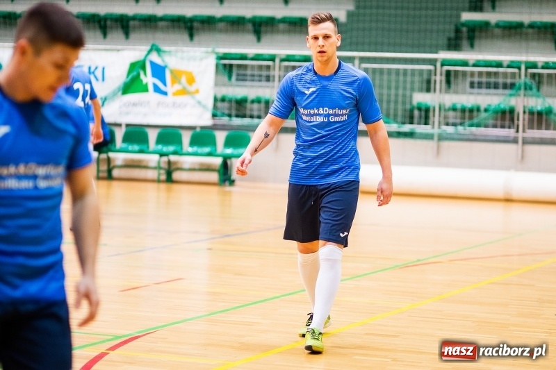 Zdjęcie w galerii na portalu naszraciborz.pl: HLPN: Kosmo-Car i Marek&Dariusz Metallbau pokonują rywali w piątkowych pojedynkach wiadomości z regionu