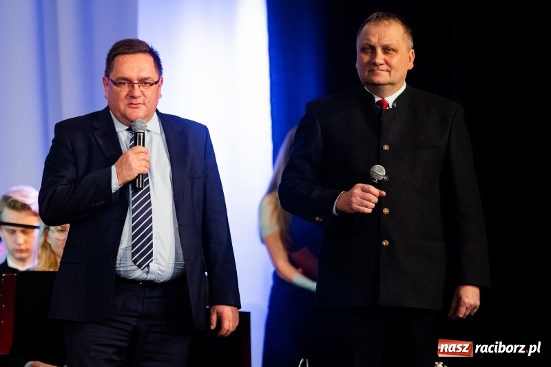 Zdjęcie w galerii na portalu naszraciborz.pl: Koncert Noworoczny DFK w DK Strzecha wiadomości z regionu