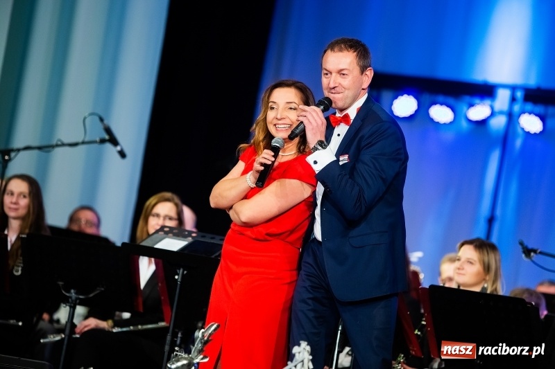 Zdjęcie w galerii na portalu naszraciborz.pl: Koncert Noworoczny DFK w DK Strzecha wiadomości z regionu