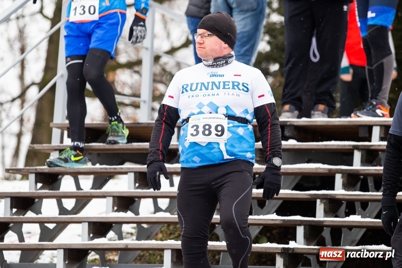 Zdjęcie w galerii na portalu naszraciborz.pl: Paweł Pac z Brzegu wygrał dziś V Bieg Nadodrzański w Raciborzu FOTO i WIDEO wiadomości z regionu