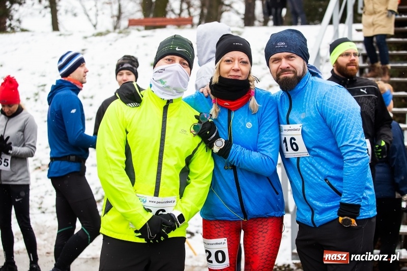 Zdjęcie w galerii na portalu naszraciborz.pl: Paweł Pac z Brzegu wygrał dziś V Bieg Nadodrzański w Raciborzu FOTO i WIDEO wiadomości z regionu