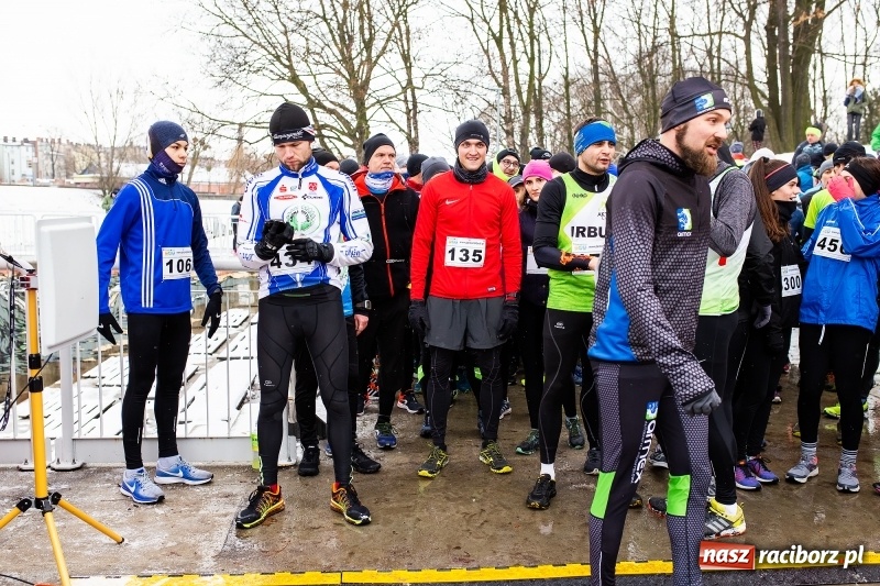 Zdjęcie w galerii na portalu naszraciborz.pl: Paweł Pac z Brzegu wygrał dziś V Bieg Nadodrzański w Raciborzu FOTO i WIDEO wiadomości z regionu