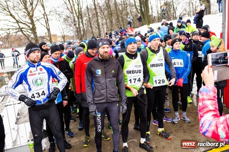 Zdjęcie w galerii na portalu naszraciborz.pl: Paweł Pac z Brzegu wygrał dziś V Bieg Nadodrzański w Raciborzu FOTO i WIDEO wiadomości z regionu