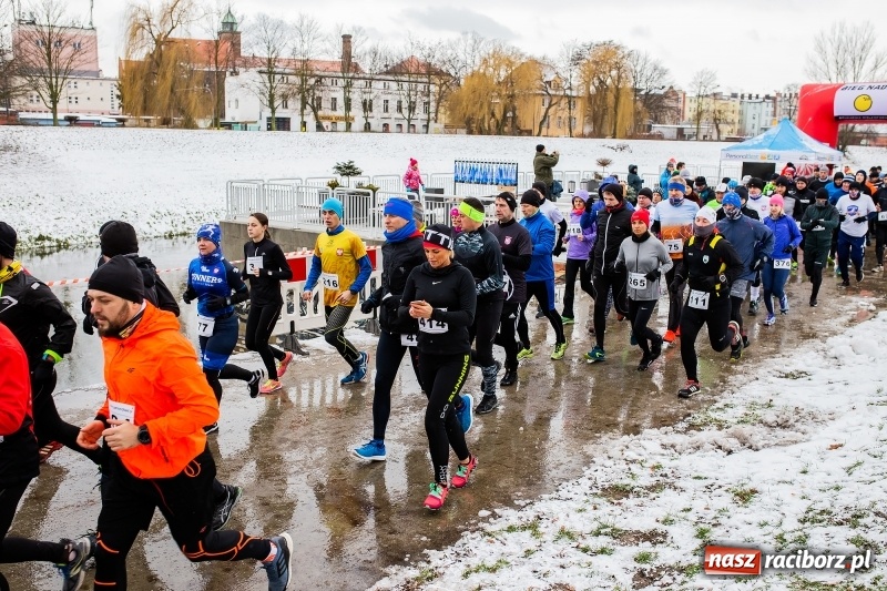 Zdjęcie w galerii na portalu naszraciborz.pl: Paweł Pac z Brzegu wygrał dziś V Bieg Nadodrzański w Raciborzu FOTO i WIDEO wiadomości z regionu