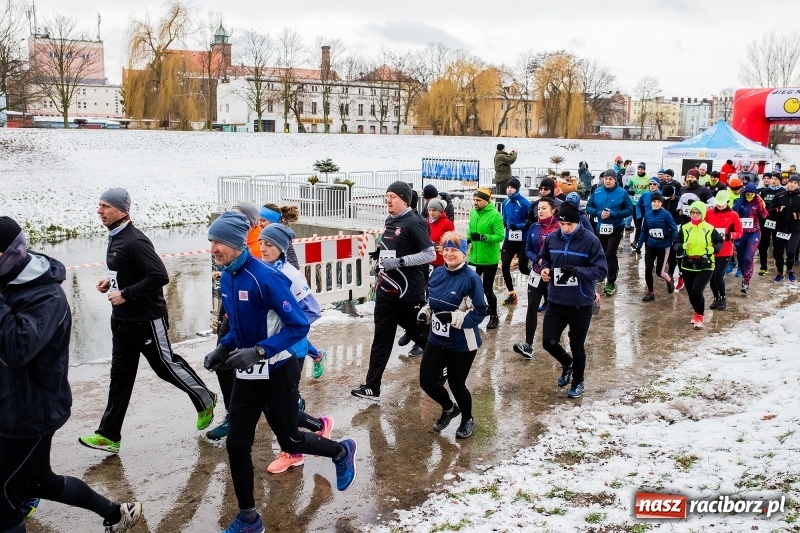 Zdjęcie w galerii na portalu naszraciborz.pl: Paweł Pac z Brzegu wygrał dziś V Bieg Nadodrzański w Raciborzu FOTO i WIDEO wiadomości z regionu
