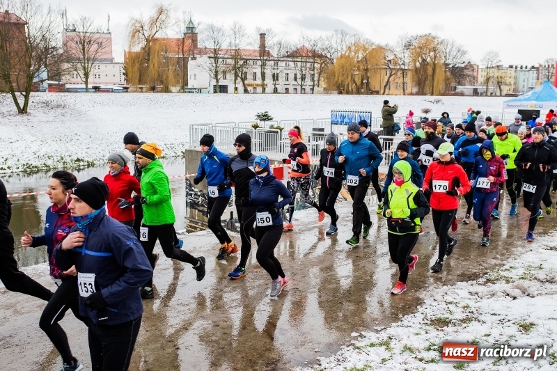 Zdjęcie w galerii na portalu naszraciborz.pl: Paweł Pac z Brzegu wygrał dziś V Bieg Nadodrzański w Raciborzu FOTO i WIDEO wiadomości z regionu
