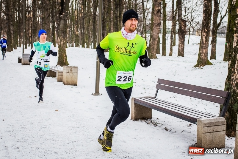 Zdjęcie w galerii na portalu naszraciborz.pl: Paweł Pac z Brzegu wygrał dziś V Bieg Nadodrzański w Raciborzu FOTO i WIDEO wiadomości z regionu