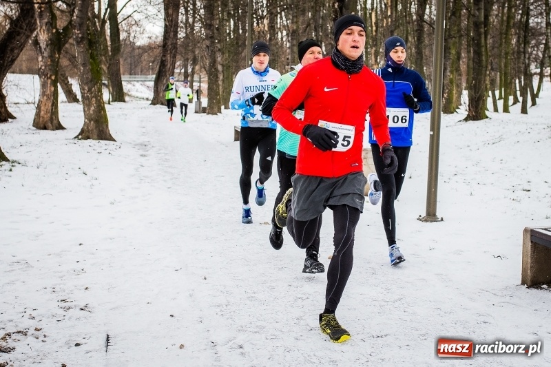 Zdjęcie w galerii na portalu naszraciborz.pl: Paweł Pac z Brzegu wygrał dziś V Bieg Nadodrzański w Raciborzu FOTO i WIDEO wiadomości z regionu