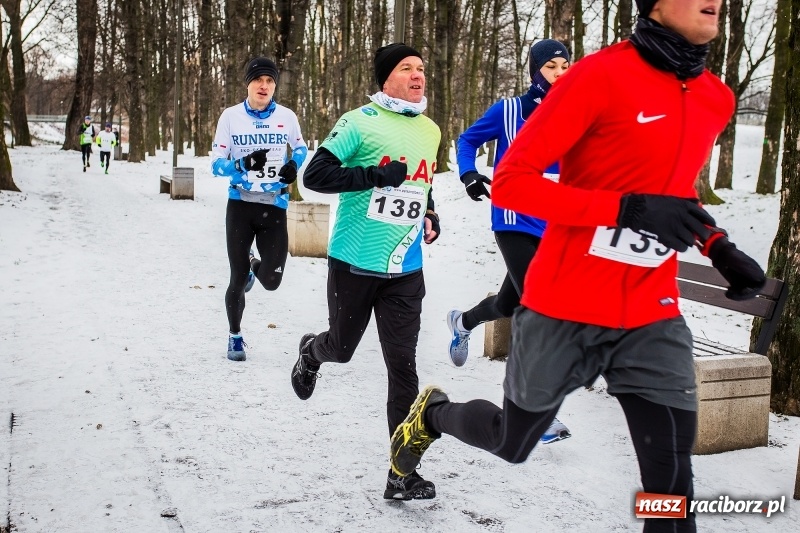 Zdjęcie w galerii na portalu naszraciborz.pl: Paweł Pac z Brzegu wygrał dziś V Bieg Nadodrzański w Raciborzu FOTO i WIDEO wiadomości z regionu