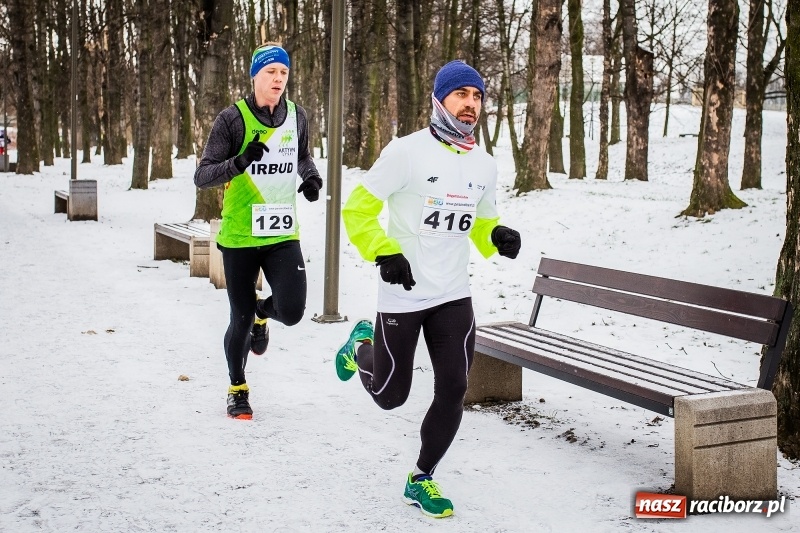 Zdjęcie w galerii na portalu naszraciborz.pl: Paweł Pac z Brzegu wygrał dziś V Bieg Nadodrzański w Raciborzu FOTO i WIDEO wiadomości z regionu