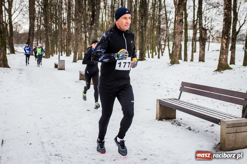 Zdjęcie w galerii na portalu naszraciborz.pl: Paweł Pac z Brzegu wygrał dziś V Bieg Nadodrzański w Raciborzu FOTO i WIDEO wiadomości z regionu