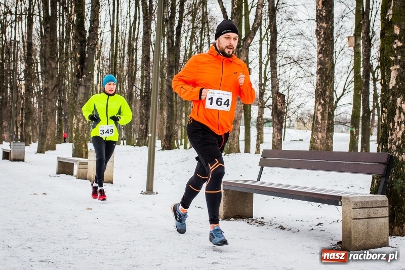 Zdjęcie w galerii na portalu naszraciborz.pl: Paweł Pac z Brzegu wygrał dziś V Bieg Nadodrzański w Raciborzu FOTO i WIDEO wiadomości z regionu