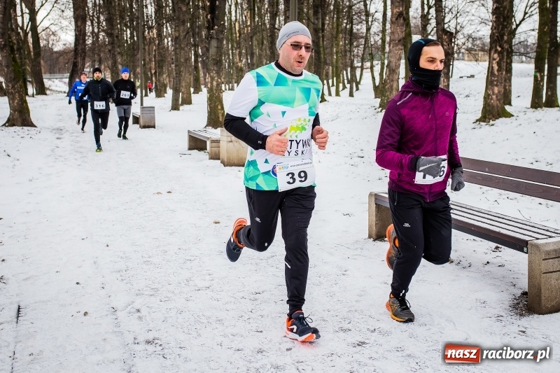 Zdjęcie w galerii na portalu naszraciborz.pl: Paweł Pac z Brzegu wygrał dziś V Bieg Nadodrzański w Raciborzu FOTO i WIDEO wiadomości z regionu