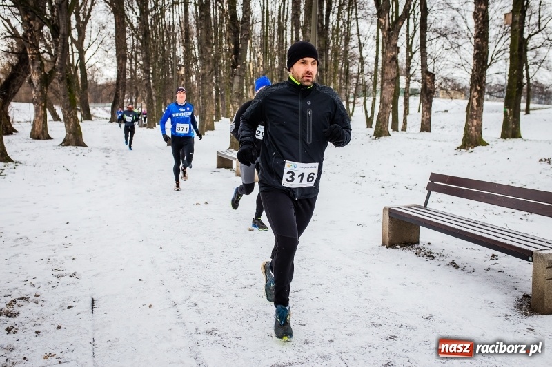 Zdjęcie w galerii na portalu naszraciborz.pl: Paweł Pac z Brzegu wygrał dziś V Bieg Nadodrzański w Raciborzu FOTO i WIDEO wiadomości z regionu