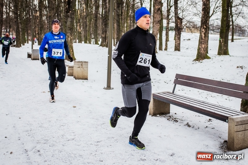 Zdjęcie w galerii na portalu naszraciborz.pl: Paweł Pac z Brzegu wygrał dziś V Bieg Nadodrzański w Raciborzu FOTO i WIDEO wiadomości z regionu