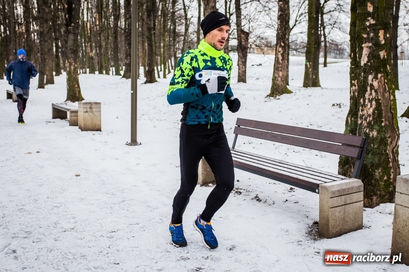 Zdjęcie w galerii na portalu naszraciborz.pl: Paweł Pac z Brzegu wygrał dziś V Bieg Nadodrzański w Raciborzu FOTO i WIDEO wiadomości z regionu