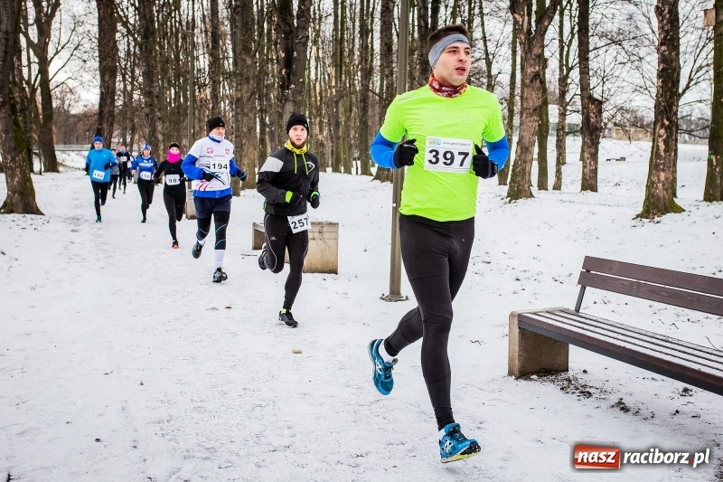 Zdjęcie w galerii na portalu naszraciborz.pl: Paweł Pac z Brzegu wygrał dziś V Bieg Nadodrzański w Raciborzu FOTO i WIDEO wiadomości z regionu