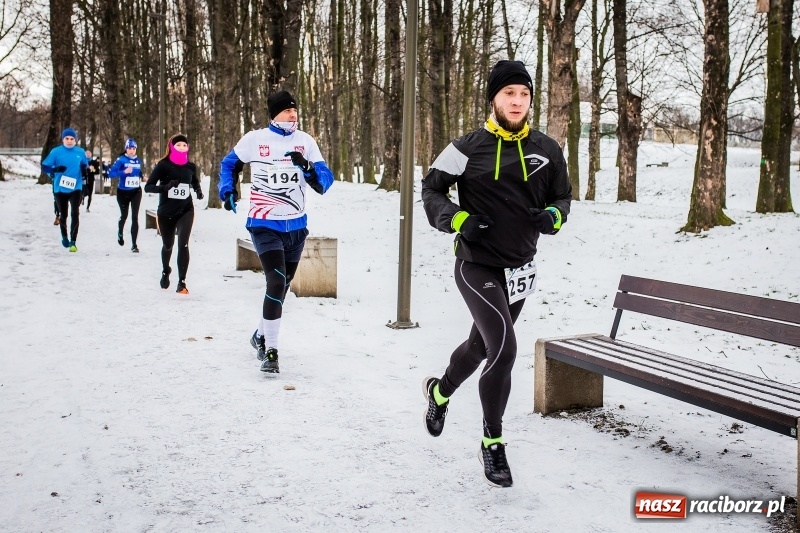 Zdjęcie w galerii na portalu naszraciborz.pl: Paweł Pac z Brzegu wygrał dziś V Bieg Nadodrzański w Raciborzu FOTO i WIDEO wiadomości z regionu
