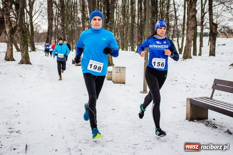 Zdjęcie w galerii na portalu naszraciborz.pl: Paweł Pac z Brzegu wygrał dziś V Bieg Nadodrzański w Raciborzu FOTO i WIDEO wiadomości z regionu