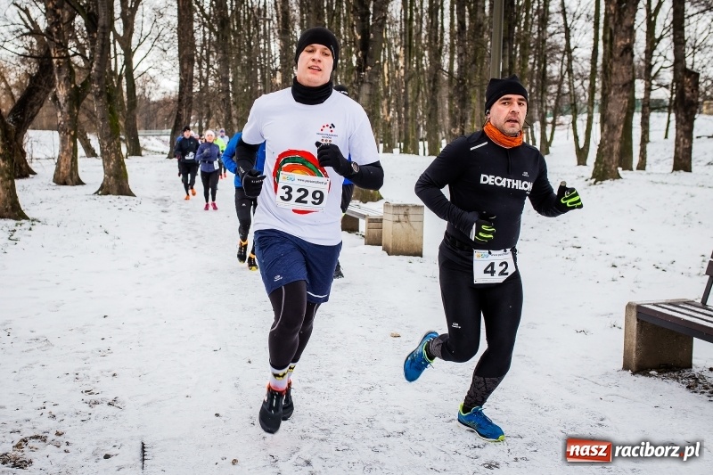 Zdjęcie w galerii na portalu naszraciborz.pl: Paweł Pac z Brzegu wygrał dziś V Bieg Nadodrzański w Raciborzu FOTO i WIDEO wiadomości z regionu