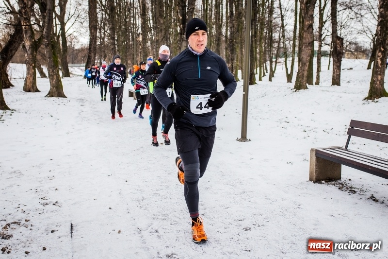 Zdjęcie w galerii na portalu naszraciborz.pl: Paweł Pac z Brzegu wygrał dziś V Bieg Nadodrzański w Raciborzu FOTO i WIDEO wiadomości z regionu