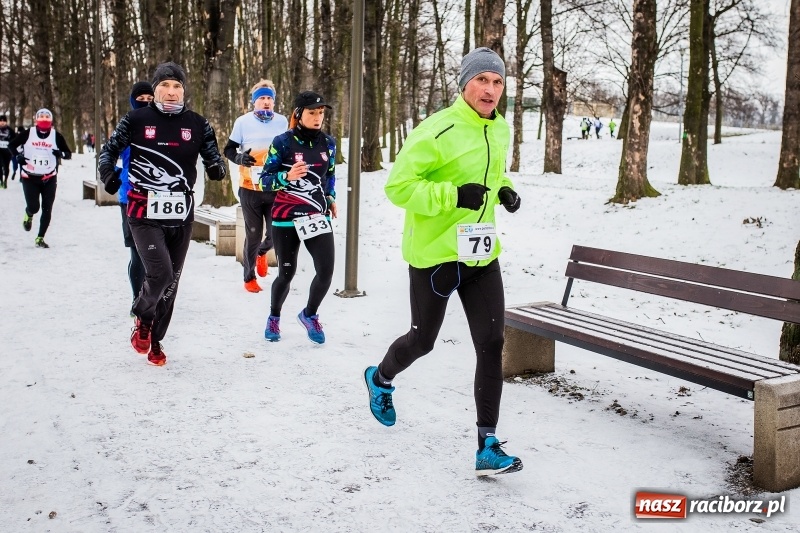 Zdjęcie w galerii na portalu naszraciborz.pl: Paweł Pac z Brzegu wygrał dziś V Bieg Nadodrzański w Raciborzu FOTO i WIDEO wiadomości z regionu