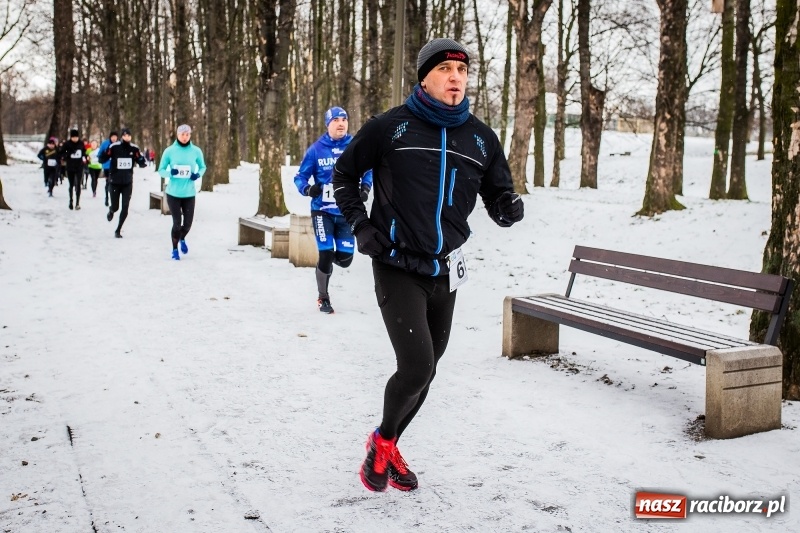 Zdjęcie w galerii na portalu naszraciborz.pl: Paweł Pac z Brzegu wygrał dziś V Bieg Nadodrzański w Raciborzu FOTO i WIDEO wiadomości z regionu
