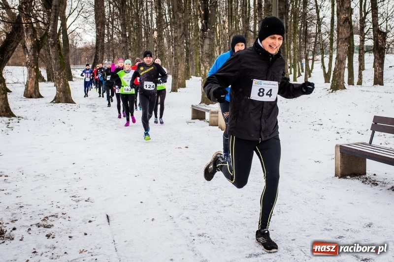 Zdjęcie w galerii na portalu naszraciborz.pl: Paweł Pac z Brzegu wygrał dziś V Bieg Nadodrzański w Raciborzu FOTO i WIDEO wiadomości z regionu