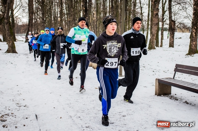 Zdjęcie w galerii na portalu naszraciborz.pl: Paweł Pac z Brzegu wygrał dziś V Bieg Nadodrzański w Raciborzu FOTO i WIDEO wiadomości z regionu