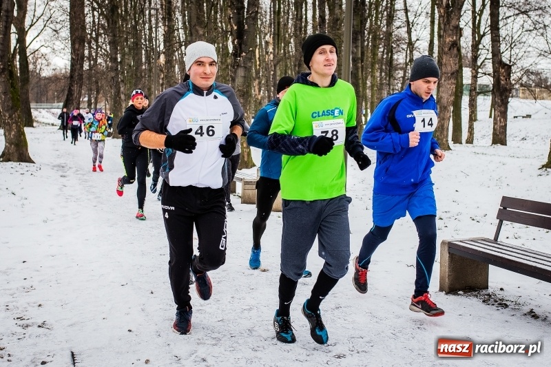 Zdjęcie w galerii na portalu naszraciborz.pl: Paweł Pac z Brzegu wygrał dziś V Bieg Nadodrzański w Raciborzu FOTO i WIDEO wiadomości z regionu