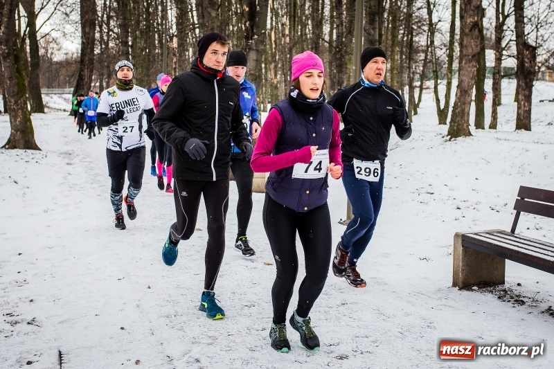 Zdjęcie w galerii na portalu naszraciborz.pl: Paweł Pac z Brzegu wygrał dziś V Bieg Nadodrzański w Raciborzu FOTO i WIDEO wiadomości z regionu