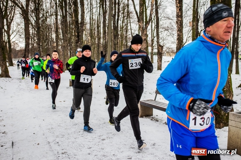 Zdjęcie w galerii na portalu naszraciborz.pl: Paweł Pac z Brzegu wygrał dziś V Bieg Nadodrzański w Raciborzu FOTO i WIDEO wiadomości z regionu