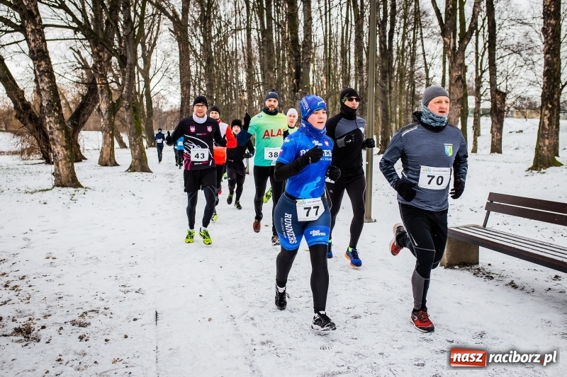 Zdjęcie w galerii na portalu naszraciborz.pl: Paweł Pac z Brzegu wygrał dziś V Bieg Nadodrzański w Raciborzu FOTO i WIDEO wiadomości z regionu