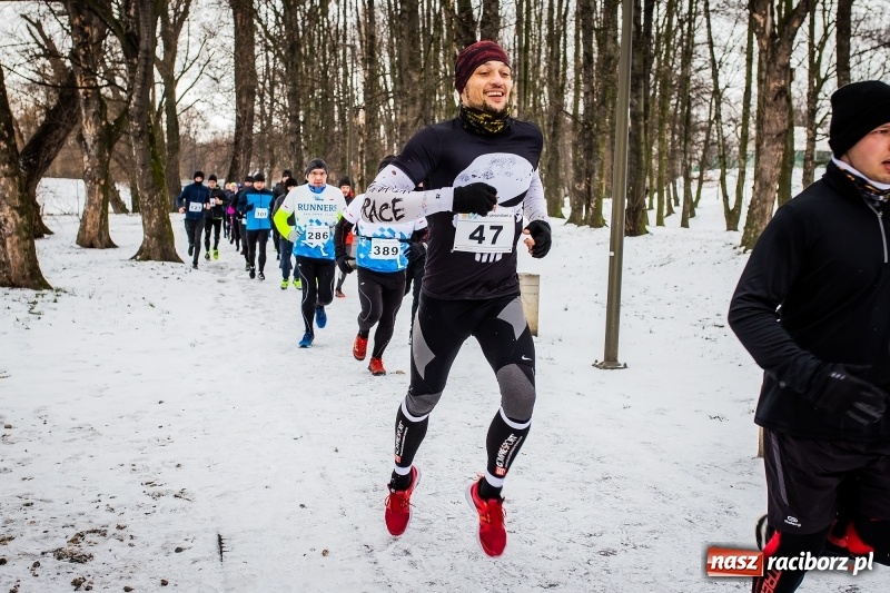 Zdjęcie w galerii na portalu naszraciborz.pl: Paweł Pac z Brzegu wygrał dziś V Bieg Nadodrzański w Raciborzu FOTO i WIDEO wiadomości z regionu