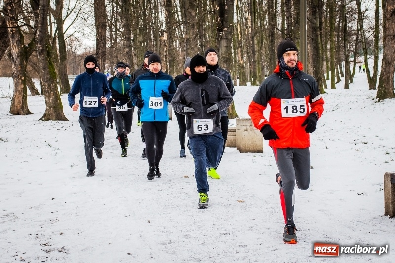 Zdjęcie w galerii na portalu naszraciborz.pl: Paweł Pac z Brzegu wygrał dziś V Bieg Nadodrzański w Raciborzu FOTO i WIDEO wiadomości z regionu