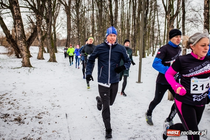 Zdjęcie w galerii na portalu naszraciborz.pl: Paweł Pac z Brzegu wygrał dziś V Bieg Nadodrzański w Raciborzu FOTO i WIDEO wiadomości z regionu