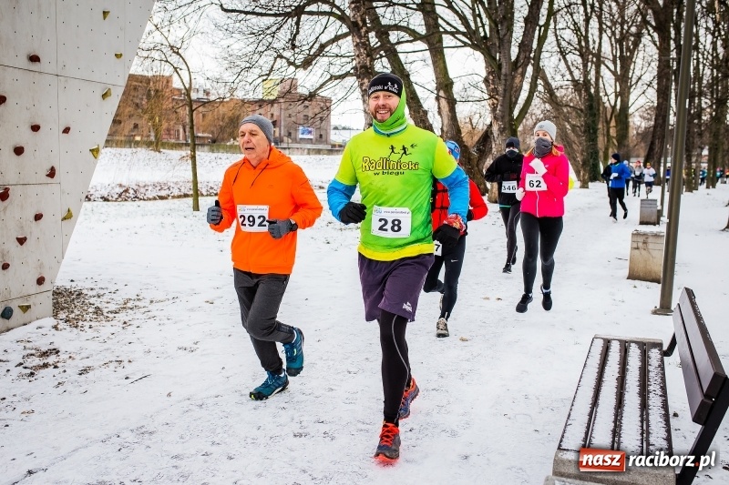 Zdjęcie w galerii na portalu naszraciborz.pl: Paweł Pac z Brzegu wygrał dziś V Bieg Nadodrzański w Raciborzu FOTO i WIDEO wiadomości z regionu