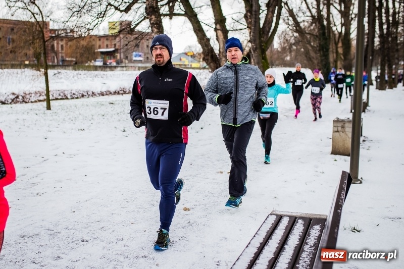 Zdjęcie w galerii na portalu naszraciborz.pl: Paweł Pac z Brzegu wygrał dziś V Bieg Nadodrzański w Raciborzu FOTO i WIDEO wiadomości z regionu